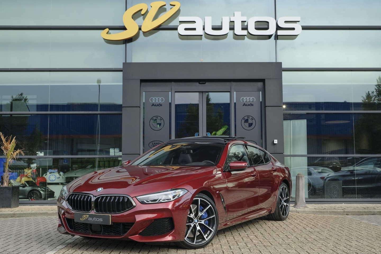 BMW 8-serie Gran Coupé - 840i 333pk M-sport xDrive Panoramadak M8 seats Bowers&Wilkins Stoelkoeling Aventurin Rot 2 - AutoWereld.nl