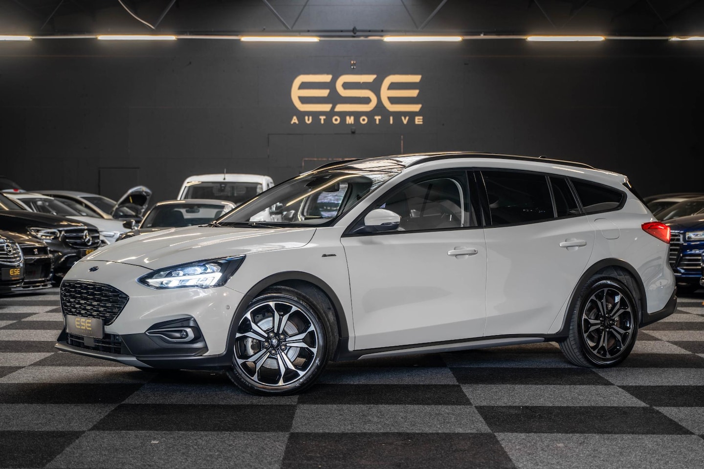 Ford Focus Wagon - 1.0 EcoBoost Active Business | Pano | B&O | Camera - AutoWereld.nl