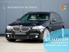 BMW 5-serie Touring - 520i M SPORT HIGH EXEC AUTOMAAT / GROOT ONDERHOUD / TREKHAAK ELEK. / HARMAN KARDON / 19 IN