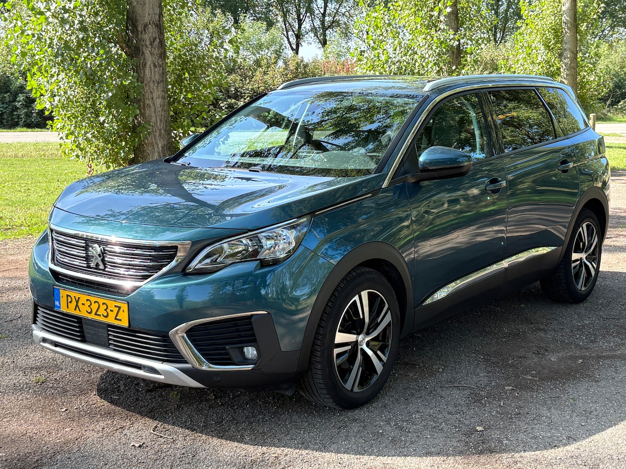 Peugeot 5008 - 1.6 e-THP Allure Schuifdak / elektrische verstelbare berijdersstoel/ afneembare trekhaak - AutoWereld.nl