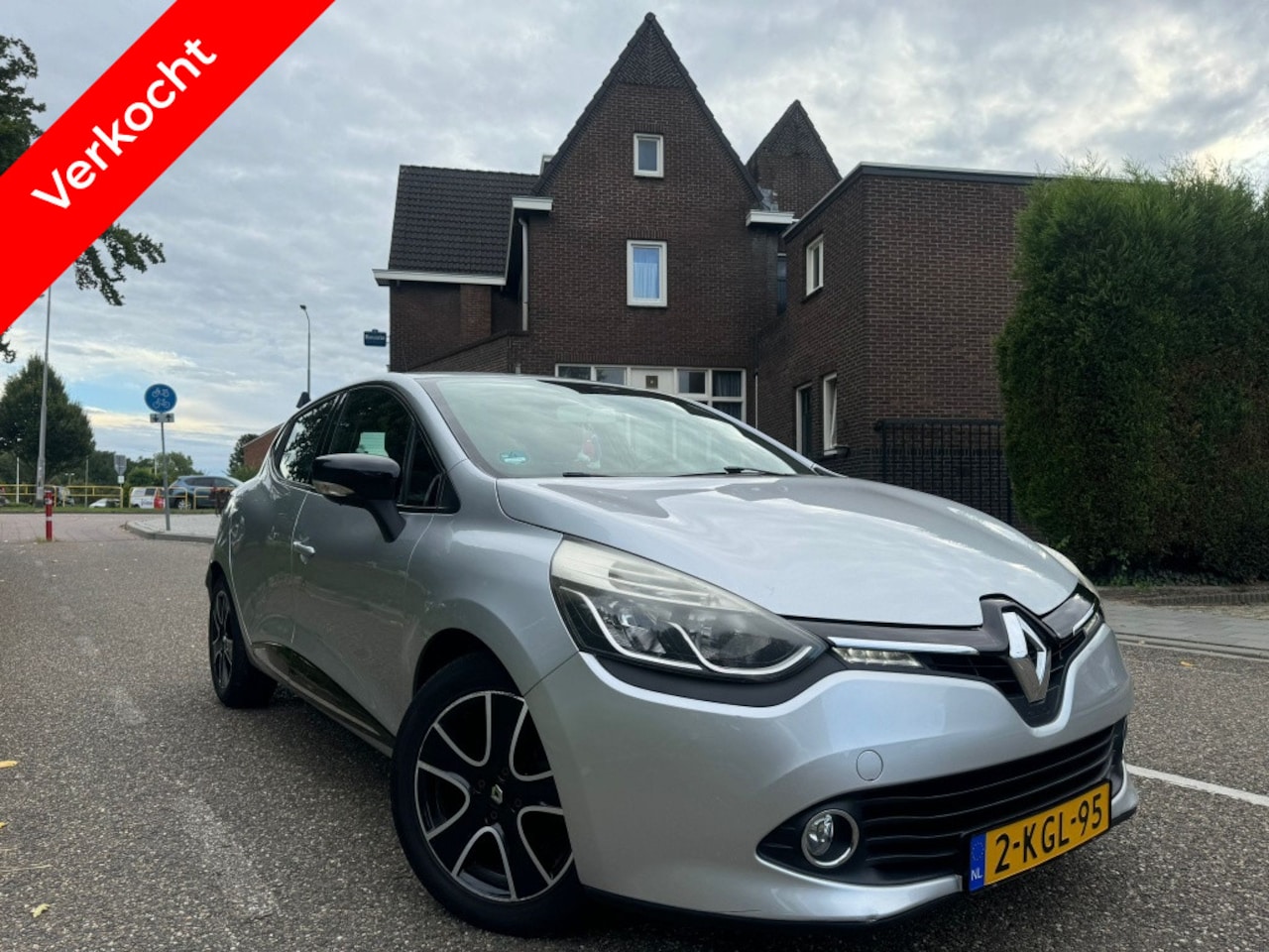 Renault Clio - 1.5 dCi Navigatie|Clima Luxe Expression - AutoWereld.nl