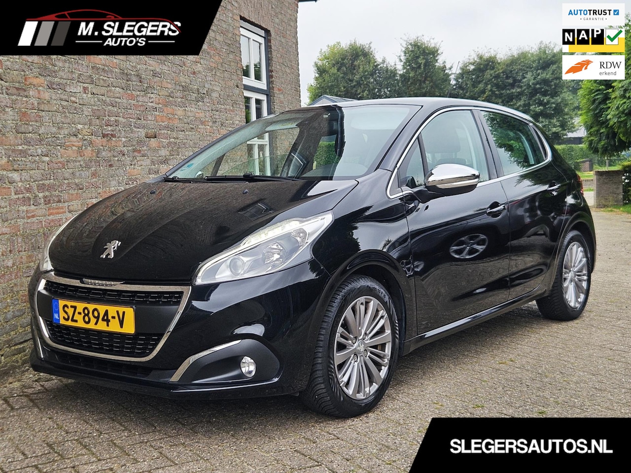 Peugeot 208 - 1.2 PureTech Blue Lease Executive*NAP - AutoWereld.nl