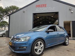 Volkswagen Golf - 1.0 TSI Trendline CAMERA NAVI