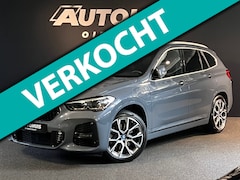 BMW X1 - XDrive25e High Executive Edition M Pano/ Storm Bay/ 19"/ HeadUp/ ACC/ Camera/ Trekhaak