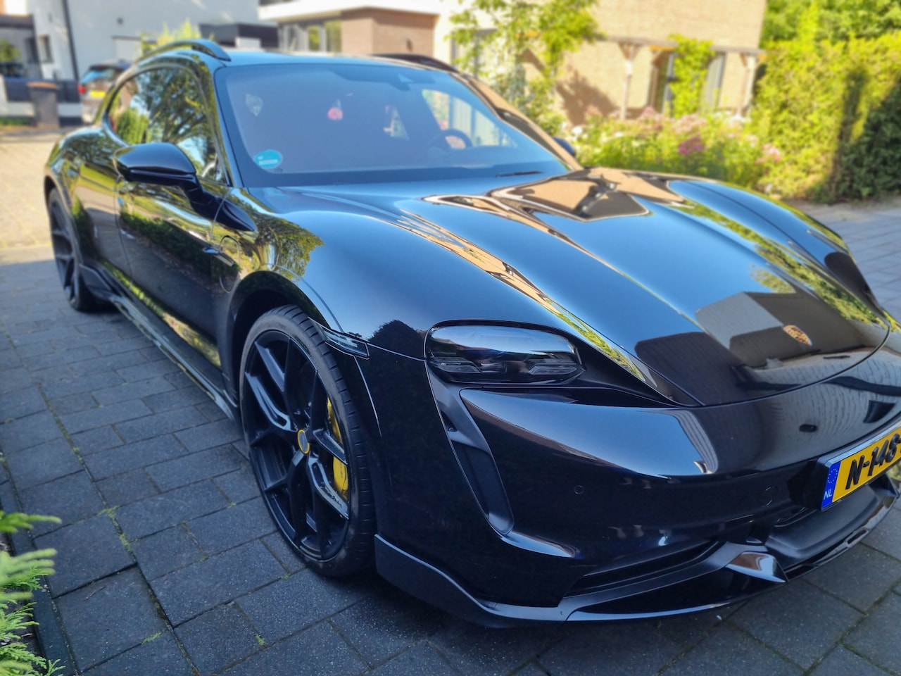 Porsche Taycan Cross Turismo - Turbo S 93 kWh Porsche Taycan Cross Turismo Turbo S | OLEA Leder | PCCB | PDCC | Burmester | Approved 11/ - AutoWereld.nl
