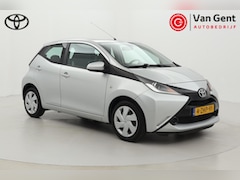 Toyota Aygo - 1.0 VVT-i x-play | Airco | Cruise Control | Camera | Elektrische ramen voor | Bluetooth