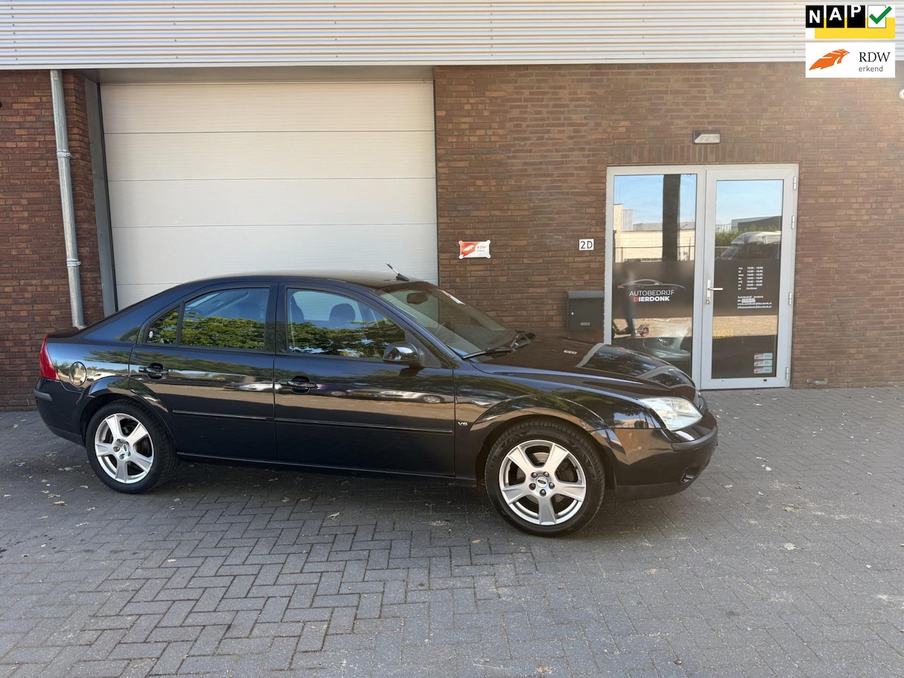 Ford Mondeo - 2.5 V6 Ghia|AIRCO|NIEUWE APK|NETTE AUTO - AutoWereld.nl