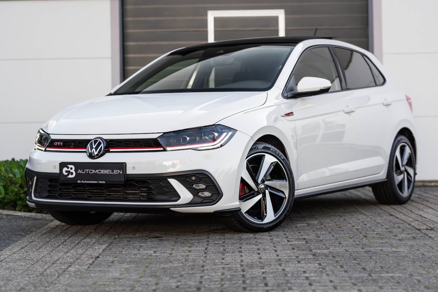 Volkswagen Polo - 2.0 TSI GTI DSG PANO -Carplay-ACC - AutoWereld.nl