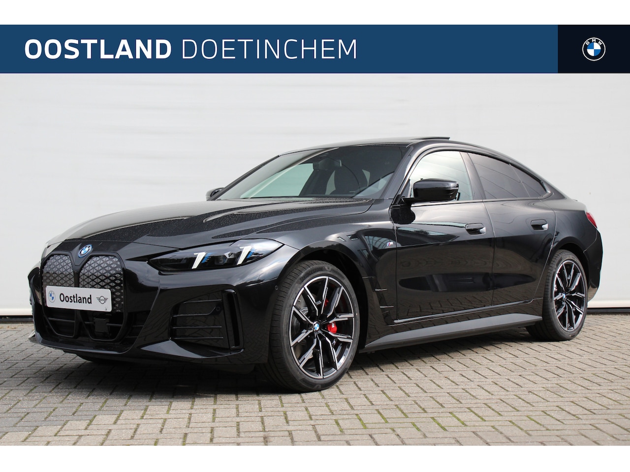 BMW i4 - eDrive35 High Executive M Sport / Schuif-kanteldak / Trekhaak / Active Cruise Control / Pa - AutoWereld.nl