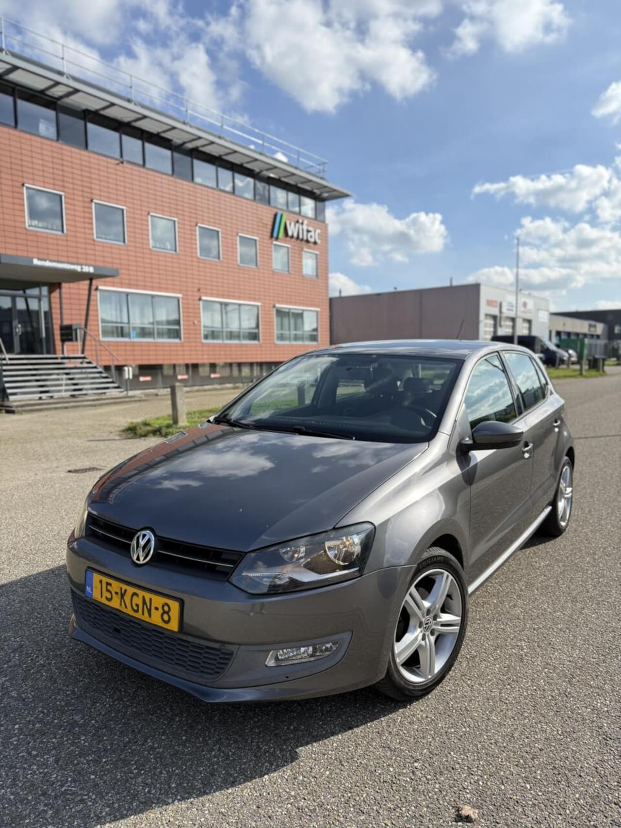 Volkswagen Polo - 1.2-12V 5-deurs Airco Cruise/Aux/Netjes - AutoWereld.nl