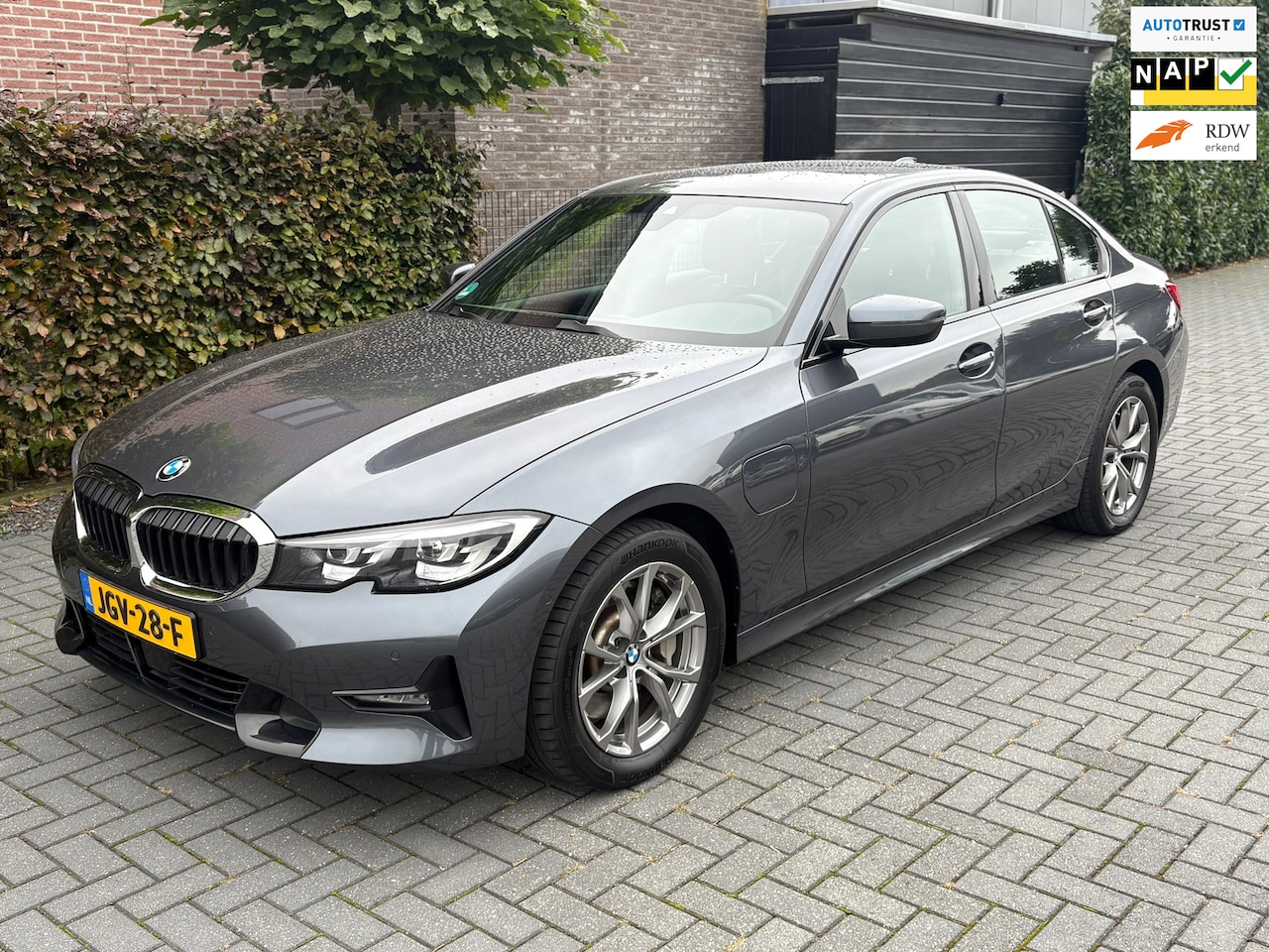 BMW 3-serie - 330e Business Edition Plus 330e Business Edition Plus - AutoWereld.nl