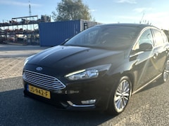 Ford Focus - 1.0 Titanium BT-TELEFOONVERBINDING NAVI CLIMA CRUISE VOICE KEYLESS-START PDC LMV NIEUWE RI