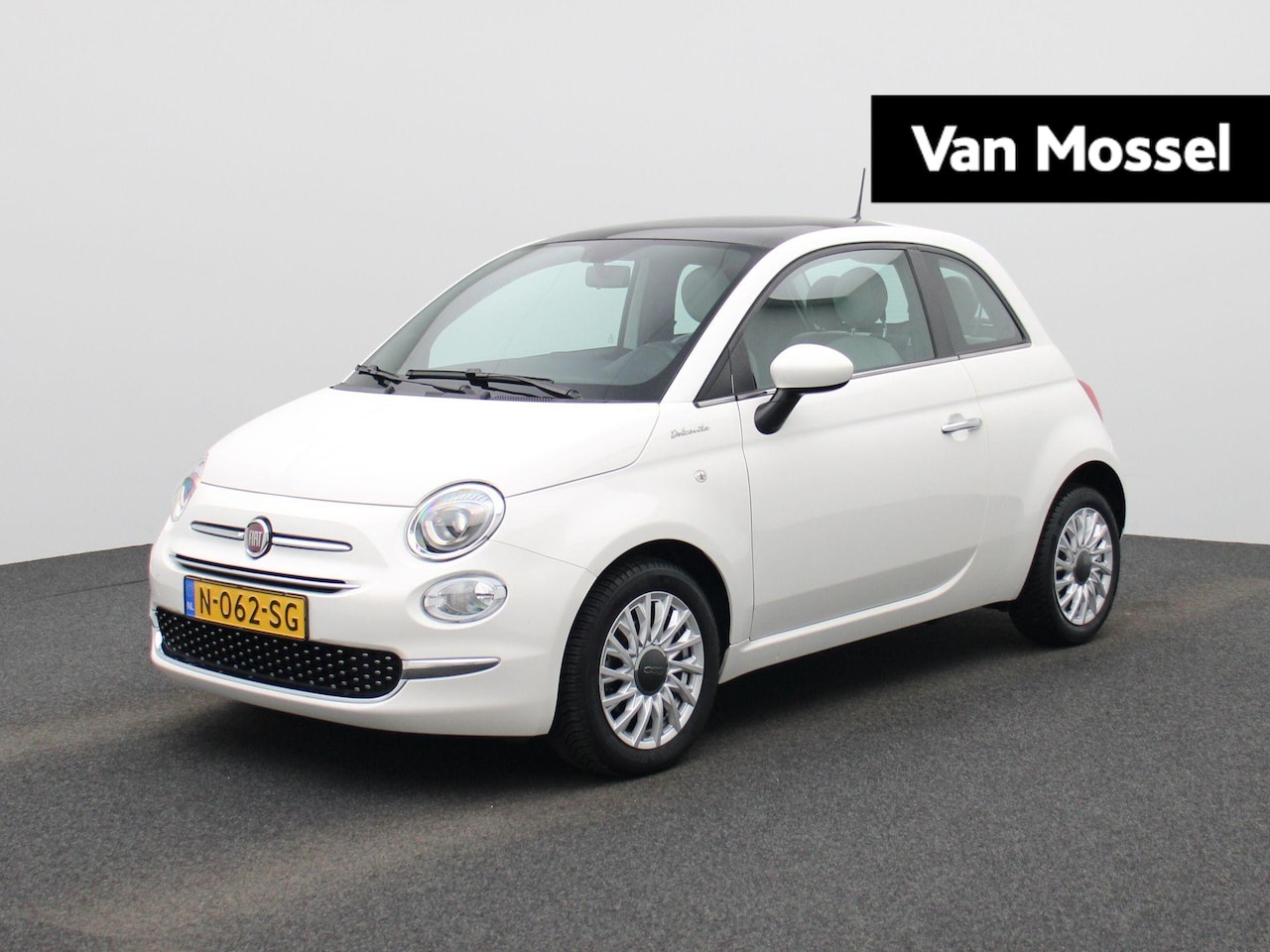 Fiat 500 - 1.0 Hybrid Dolcevita | PANORAMADAK | AIRCO| LEDEREN STOELEN | LICHTMETALEN VELGEN | - AutoWereld.nl