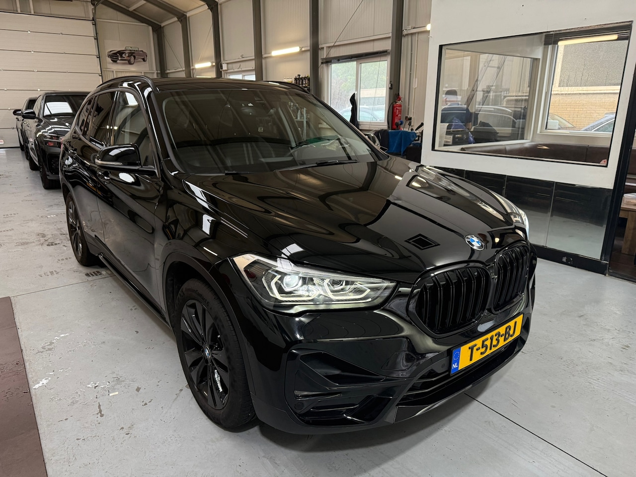 BMW X1 - XDrive25e High Executive 2021 Trekhaak - AutoWereld.nl