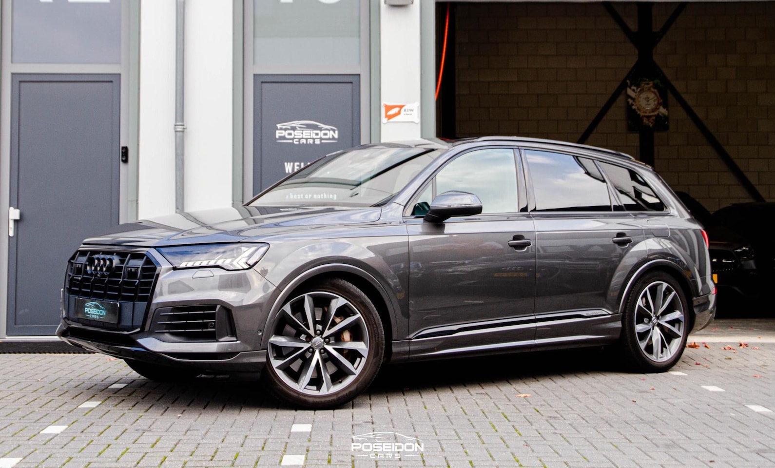 Audi Q7 - 55 TFSIe Quattro S-Line | PANO | TREKHAAK | KEYLESS | HEAD-UP | DODEHOEK | ACHTER STOELVER - AutoWereld.nl