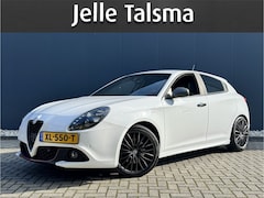 Alfa Romeo Giulietta - 1.4 Turbo MultiAir Super TCT Automaat | Climate Control | 18" Lichtmetalen Velgen | Stoelv