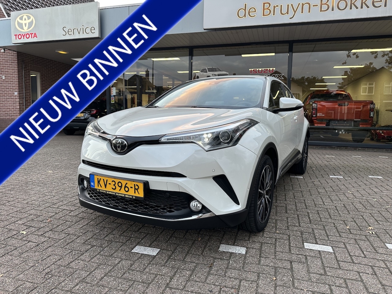 Toyota C-HR - 1.2 First Edition Executive handgeschakeld trekgewicht 1300 kg - AutoWereld.nl