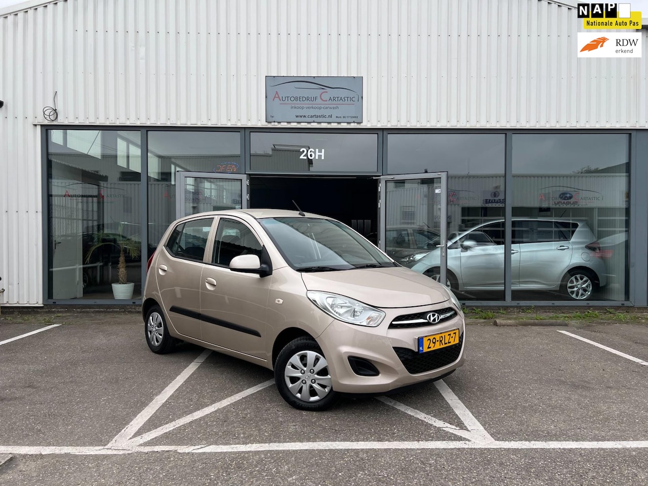 Hyundai i10 - 1.1 i-Drive Cool AIRCO | CENTRAAL DEURVR | NIEUWE DISTRIBUTIE| NAP | APK | - AutoWereld.nl