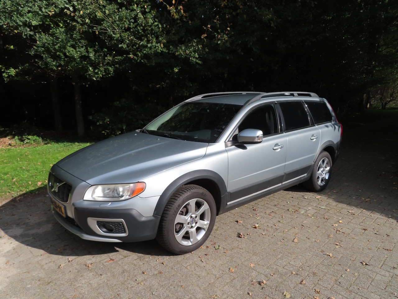 Volvo XC70 - 3.2 Summum - AutoWereld.nl