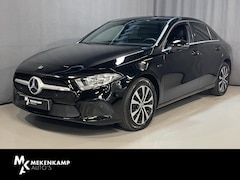 Mercedes-Benz A-klasse - 250 e 17"/Stoelverwarming/PDC v+a/Apple Carplay & Android Auto/DAB/Navigatie/Climate