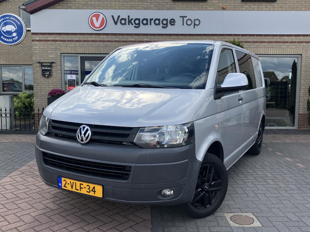 Volkswagen Transporter - 2.0 TDI DC | Trekhaak | Camera | NAP - AutoWereld.nl
