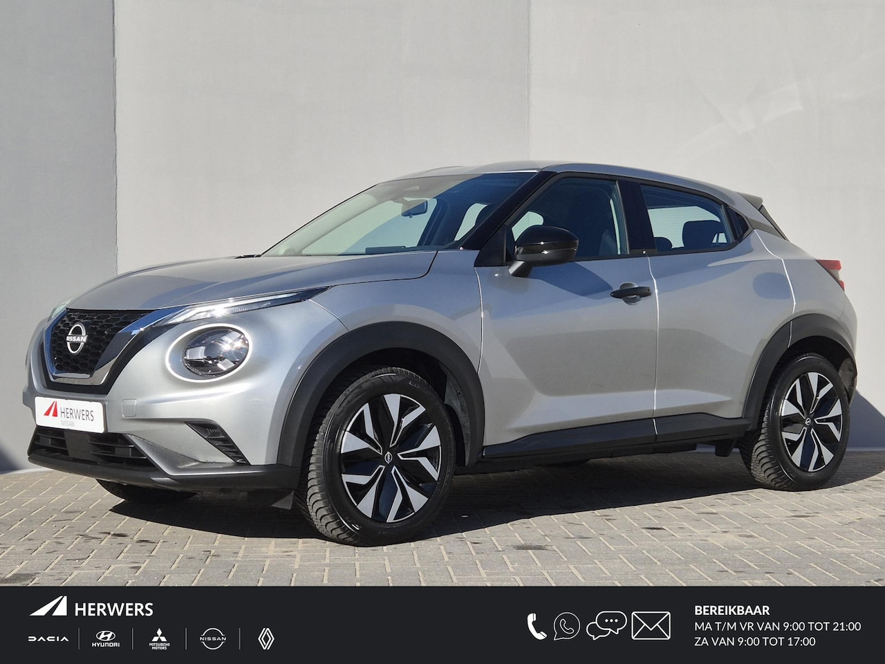 Nissan Juke - 1.0 DIG-T Acenta Handgeschakeld / Allseason banden / Apple Carplay Android Auto / Achterui - AutoWereld.nl