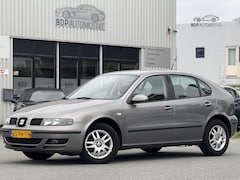 SEAT Leon - 1.6-16V Stella