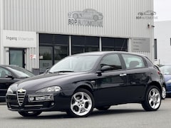Alfa Romeo 147 - 2.0 T.Spark Business LEER/LM VELGEN