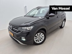 Volkswagen T-Cross - 1.0 TSI Life 110 PK | Automaat | Navigatie | Parkeersensoren | Adaptive Cruise Control | A