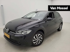 Volkswagen Polo - 1.0 TSI Life Business 95 PK | Automaat | Navigatie | Parkeersensoren | Stoelverwarming | L