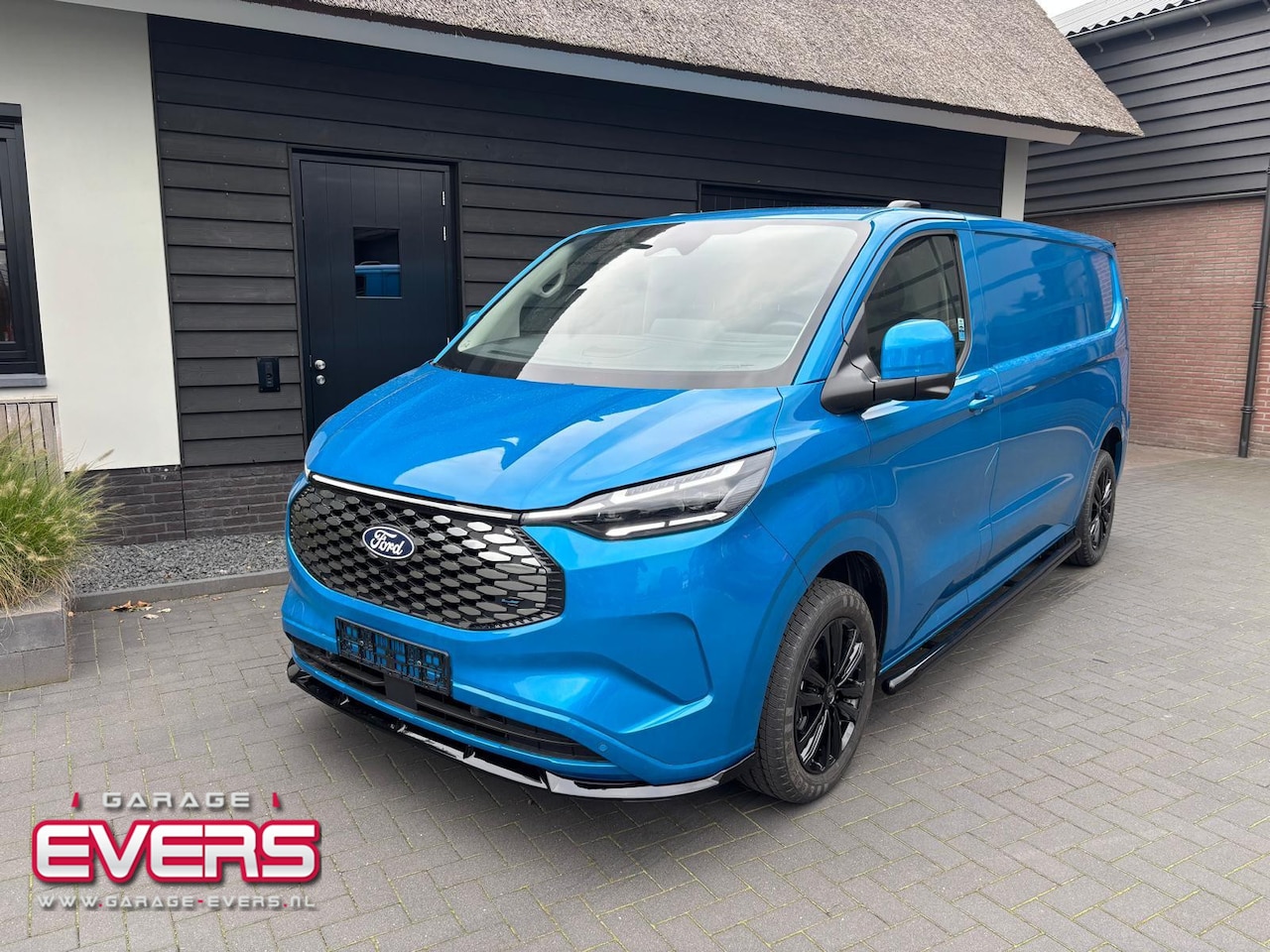 Ford E-Transit Cust. - 340 L2H1 Limited 65 kWh 218PK 18 inch Matrix Led - AutoWereld.nl