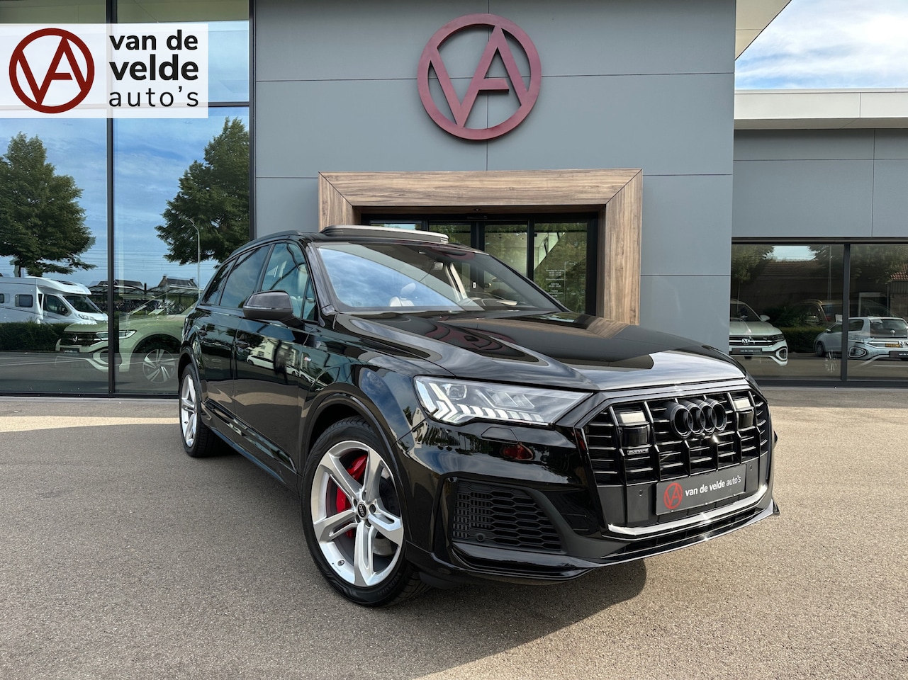 Audi Q7 - 55 TFSI e quattro Pro Line S-line | Panoramadak | Luchtvering | Trekhaak | Leder | Rijklaa - AutoWereld.nl