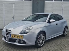 Alfa Romeo Giulietta - 1.6 JTDm Exclusive Sportiva|DAB+|Navi|18 Inch