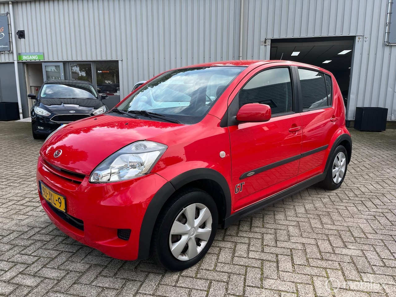 Daihatsu Sirion 2 - 1.0-12V GT BLACK & RED EDITION - AutoWereld.nl