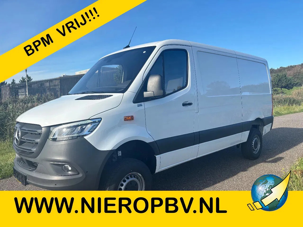 Mercedes-Benz Sprinter - 319CDI L2H1 4X4 Automaat Airco Camera Trekhaak Apple CarPlay NIEUW BPM VRIJ - AutoWereld.nl