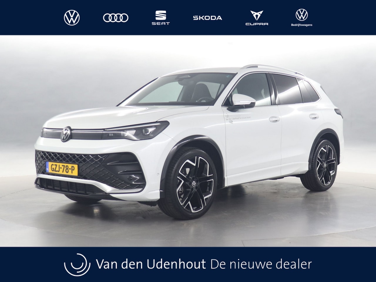 Volkswagen Tiguan - 1.5 eTSI 150pk R-Line Edition DSG / Navigatie / Stoel+Stuurverwarming / Keyless / Camera - AutoWereld.nl