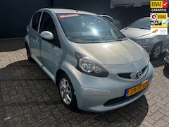 Toyota Aygo - 1.0-12V +