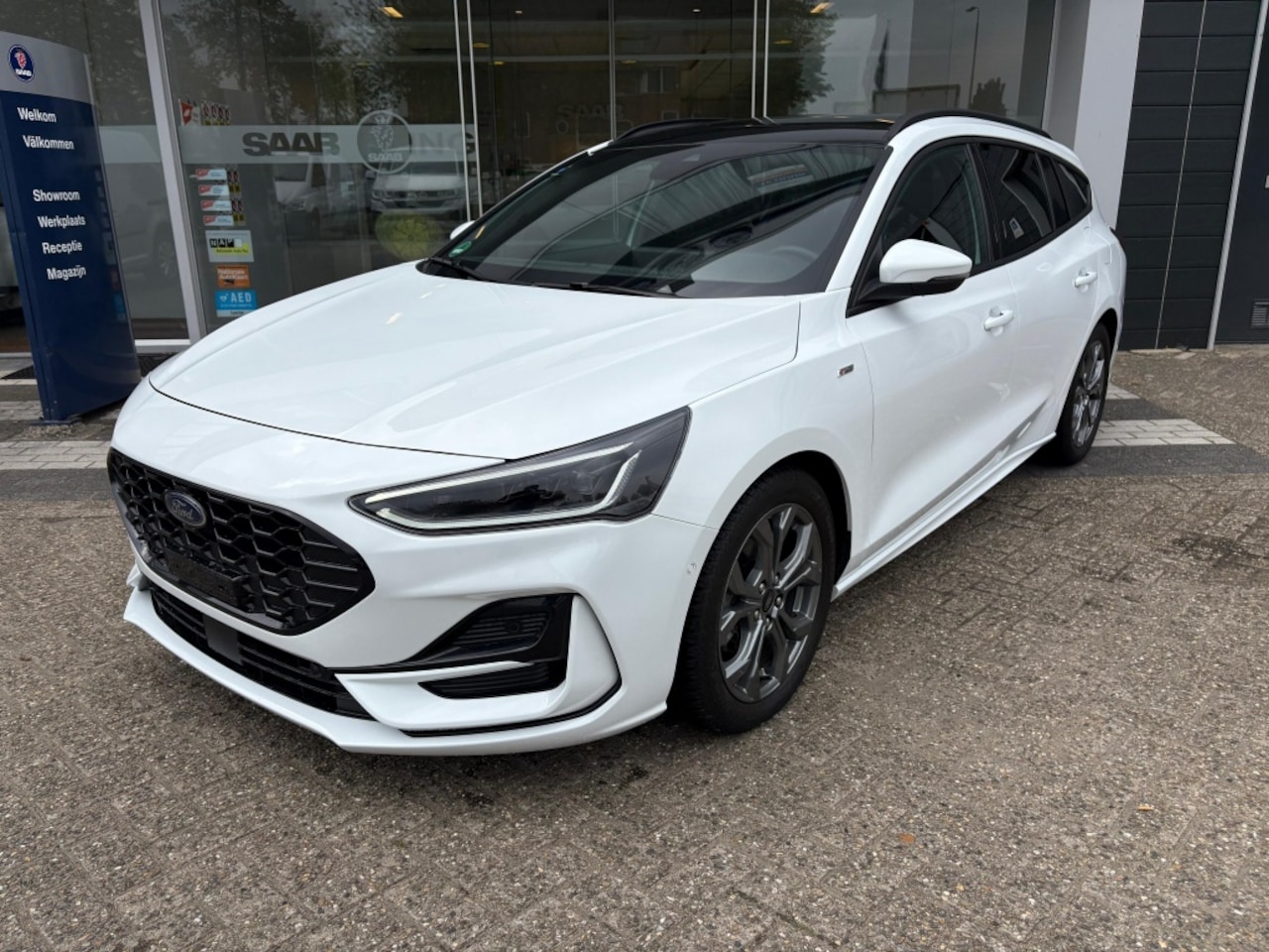 Ford Focus Wagon - Focus Mild-Hybrid ST-Line Panoramadak - AutoWereld.nl