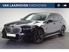 BMW 5-serie Touring - 530e M Sport Automaat / Trekhaak / Adaptieve LED / Parking Assistant / Comfort Access / St