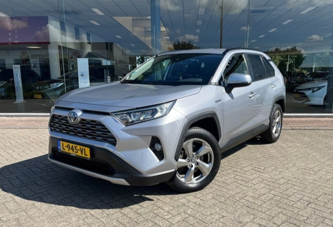 Toyota RAV4 - 2.5 Hybrid AWD Dynamic | Trekhaak | El. Achterklep | Android - AutoWereld.nl