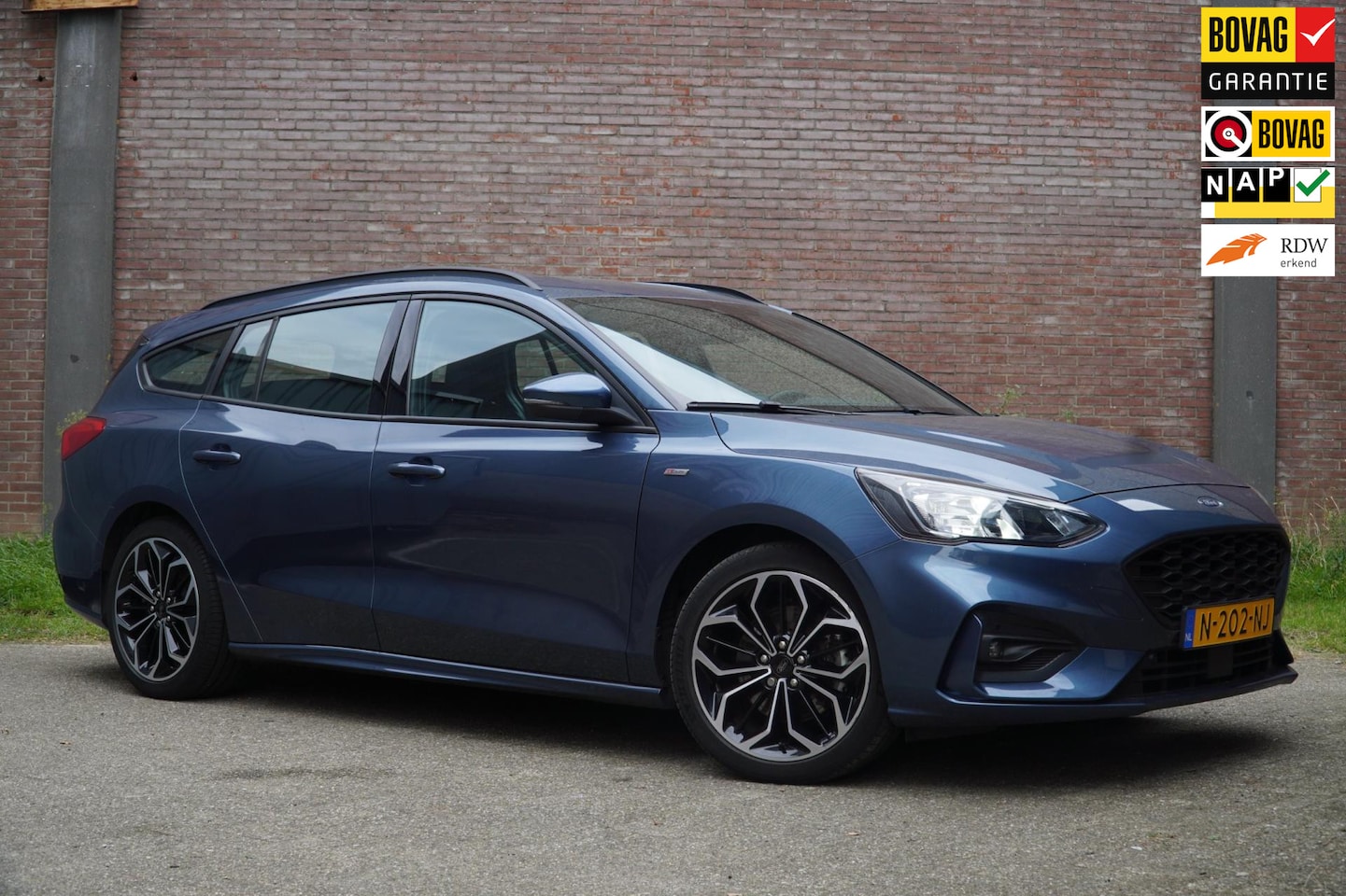 Ford Focus Wagon - 1.0 EcoBoost Hybrid ST Line Business 1.0 EcoBoost Hybrid ST Line 125PK Business, Airco, Camera, Afn. Trekhaak, Ned. Auto - AutoWereld.nl