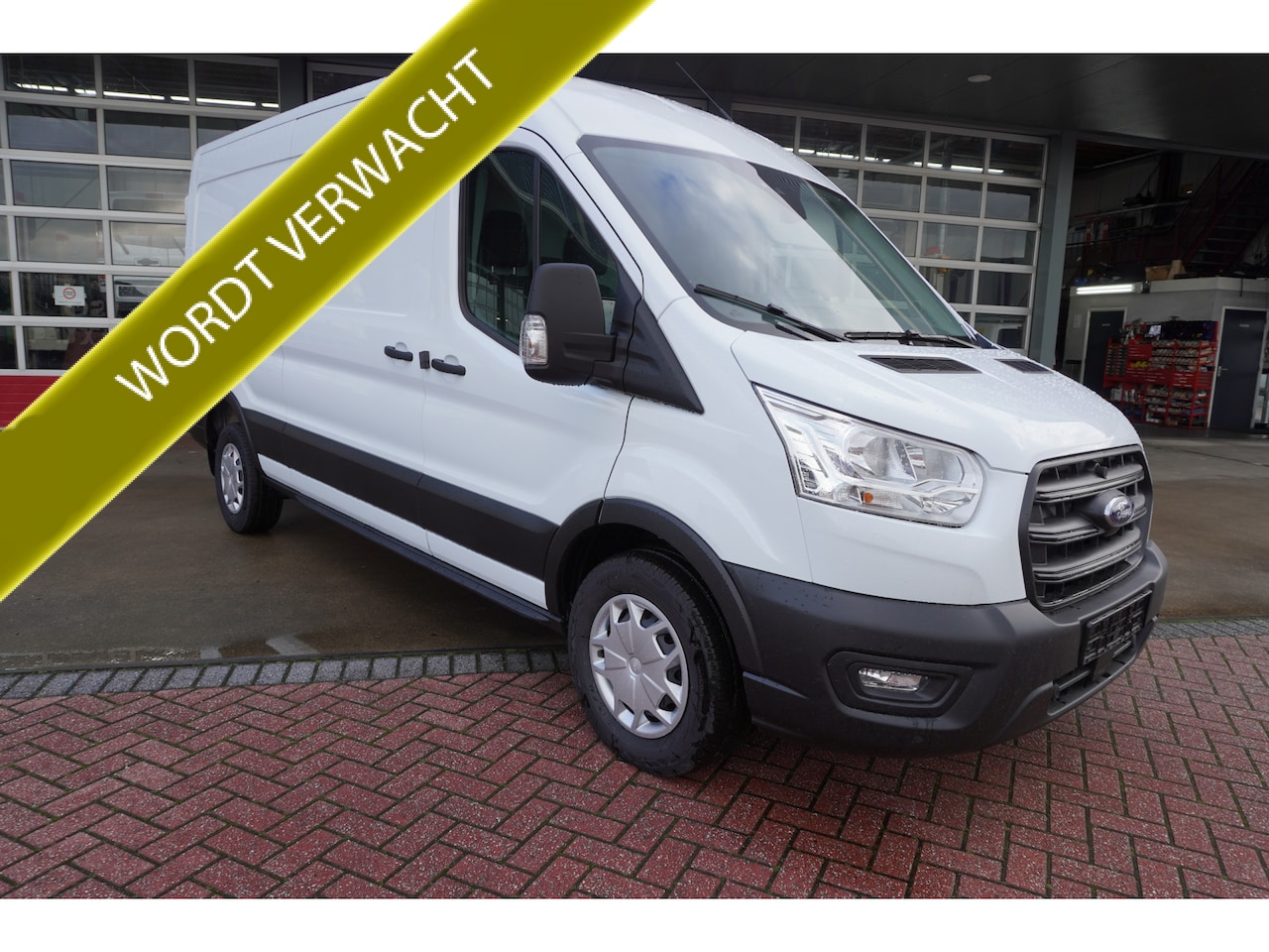 Ford Transit - 350M 2.0 TDCI 165pk L2H2 Trend Automaat nr. V807 | Camera | Cruise | Trekhaak | Laadruimte - AutoWereld.nl