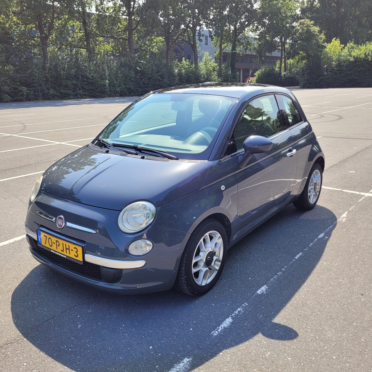 Fiat 500 - 0.9 TwinAir Lounge met nieuwe APK en panoramadak - AutoWereld.nl