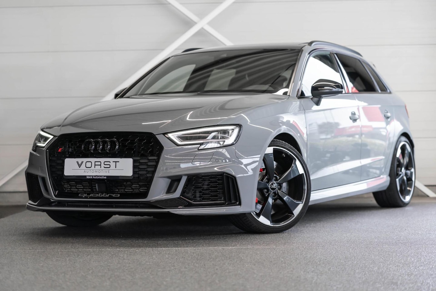 Audi RS3 - 2.5 TFSI quattro B&O Keyless Pano Schaalstoel ACC - AutoWereld.nl