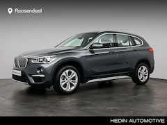 BMW X1 - sDrive20i Orange Edition II | Trekhaak met afneembare kogel | Buitenspiegels elektrisch in