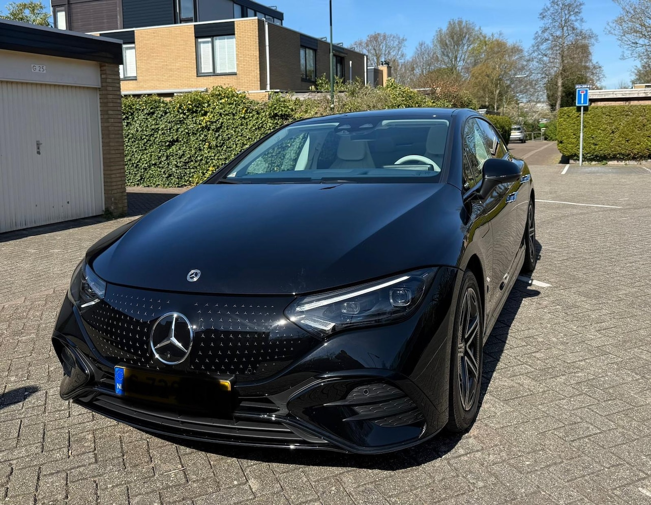 Mercedes-Benz EQE - 300 AMG Line 89 kWh Bezichtiging op vooraf gemaakte afspraak - AutoWereld.nl