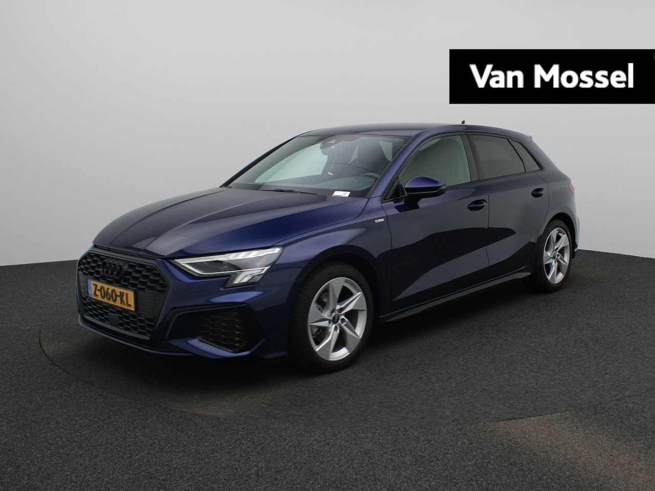 Audi A3 Sportback - 35 TFSI S edition Automaat | Navigatie | Airco | Parkeersensoren achter | 17 Inch Velgen | - AutoWereld.nl