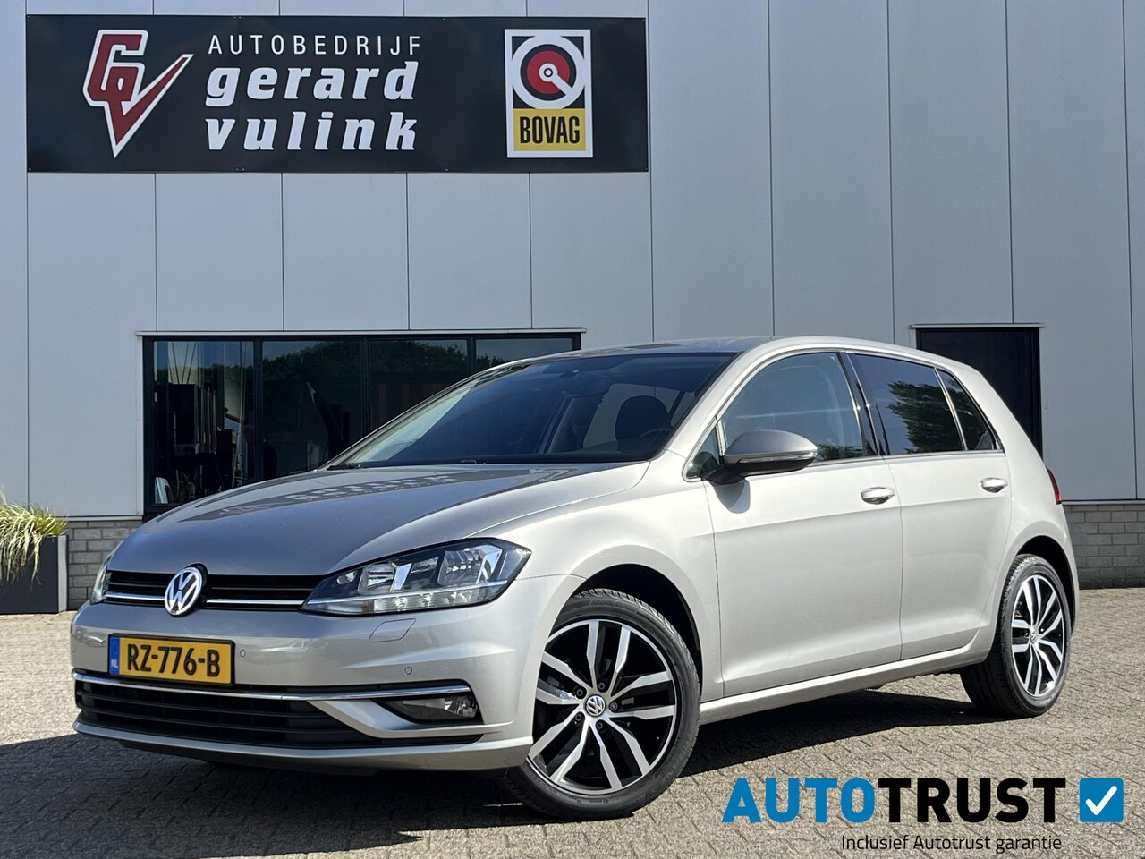 Volkswagen Golf - 1.0 TSI Comfortline DSG NAV CAMERA CLIMA CARPLAY - AutoWereld.nl