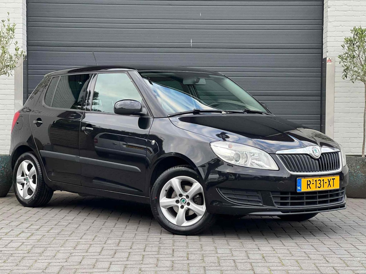 Skoda Fabia - 1.2 TSI Style | Airco | 5-DRS | Cruise | PDC | Stoelverw. | Nw. APK | 4 Nw. banden | - AutoWereld.nl