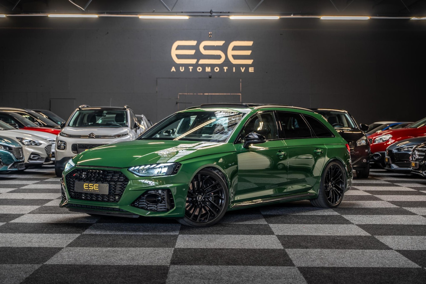 Audi RS4 - Avant 2.9 TFSI RS 4 quattro Panorama | RS-Seats | Carbon | B&O - AutoWereld.nl